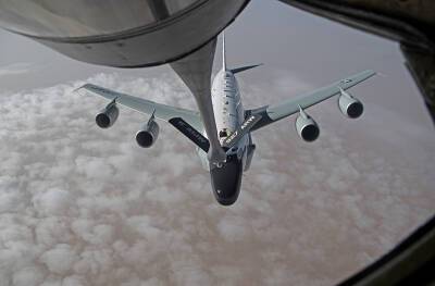 Самолет-разведчик США пролетел вдоль линии разграничения в Донбассе - tvc.ru - США - Украина