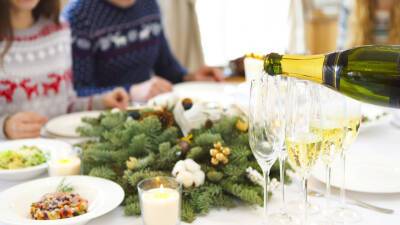 Диетологи рассказали, сколько можно выпить шампанского в новогоднюю ночь - grodnonews.by - Россия - Белоруссия