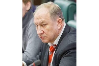 Валерий Рашкин - Суд лишил Рашкина водительских прав - versia.ru - Москва