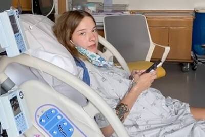 Женщина во время родов написала сообщение начальнику с просьбой об отгуле - lenta.ru