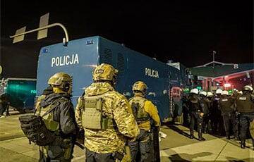 Белорусские силовики отправили мигрантов в атаку на границу, ослепив польских военных стробоскопом и лазерами - charter97.org - Белоруссия - Польша