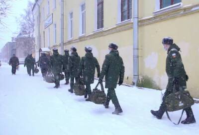 Сотня призывников из Ленобласти отправилась на службу в войска Западного военного округа - online47.ru - Россия - Ленинградская обл.