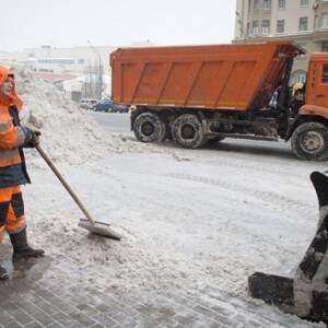 Коммунальщики в Москве устроили массовую драку из-за уборки снега - reporter-ua.com - Москва - Узбекистан - Киргизия