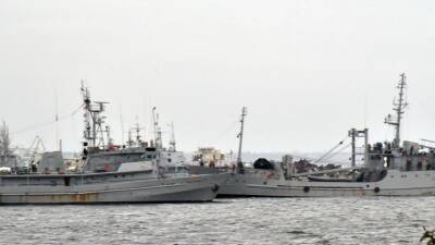 Владимир Зеленский - Алексей Резников - Украина приступает к строительству двух военно-морских баз в Бердянске и Очакове - russian.rt.com - Украина - Англия - Бердянск
