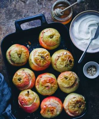 Самый вкусный рецепт запеченных яблок — с лавандой и орехами - skuke.net