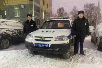 Александр Яковлев - Сотрудники тверской полиции помогли людям покинуть задымленный магазин - tver.mk.ru - Россия - Тверь - Тверская обл.