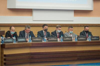 Горсовет одобрил в первом чтении бюджет Новосибирска на следующие три года и повышение зарплат муниципальным служащим - sib.fm - Новосибирск