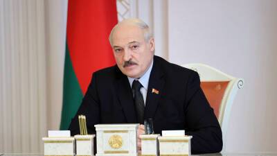 Александр Лукашенко - Лукашенко заявил, что не станет "вышвыривать" западных дипломатов - tvc.ru - США - Белоруссия