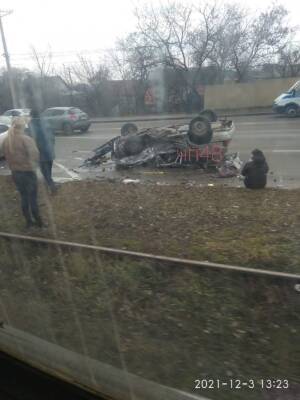 Машина всмятку, есть погибшие: что случилось на Октябрьском мосту в Липецке - lipetskmedia.ru - Россия - Липецкая обл. - Липецк