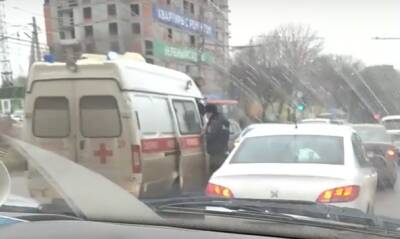 На месте массового ДТП в Кальном работает машина скорой помощи - 7info.ru - Рязань