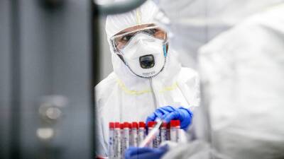 Анатолий Альтштейн - В Оренбургской области выявили 317 случаев COVID-19 за сутки - russian.rt.com - респ. Удмуртия - Оренбургская обл.