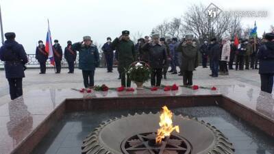 Валентин Никонов - В Ульяновске почтили память погибших героев в День Неизвестного солдата - ulpravda.ru - Москва - Россия - Ульяновск