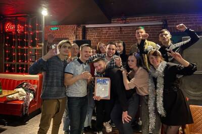Первый Roast battle: как тверские стендаперы прожарили друг друга на сцене - tver.mk.ru - Тверь