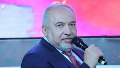 Авигдор Либерман - Либерман: "Надо уже 16 января открыть аэропорт и для въезда, и для выезда" - vesty.co.il - Израиль
