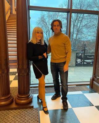 Алла Пугачева - Гарри Галкин - Запевшая Пугачёва ошеломила поклонников невероятным вокалом - actualnews.org