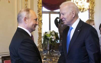 Владимир Путин - Дмитрий Песков - Джо Байден - В Кремле объяснили, зачем вызывают Байдена на конфиденциальный разговор - lenta.ua - Москва - Россия - США - Украина