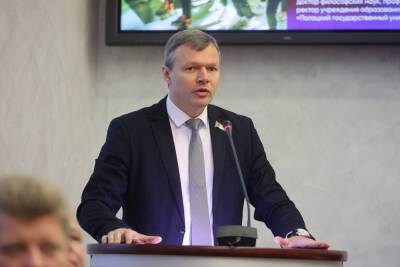 Олег Романов - «Новая Конституция будет способствовать успешному развитию белорусского государства и общества». Сенатор Олег Романов о конституционном референдуме, санкциях и мотивах белорусов защищать национальные интересы - grodnonews.by - Россия - Белоруссия - Полоцк - Конституция
