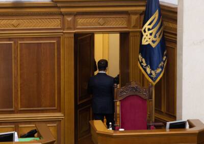 Дональд Трамп - Владимир Зеленский - Петр Порошенко - Ринат Ахметов - Алексей Данилов - Джозеф Байден - Важные политические события года: от вакцинации до борьбы с Ахметовым и Порошенко - thepage.ua - США - Украина