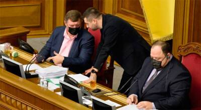 Дмитрий Разумков - Александр Корниенко - Исход мажоритарщиков из «Слуги народа». Когда ждать парламентского кризиса - bin.ua - Украина - Запорожье
