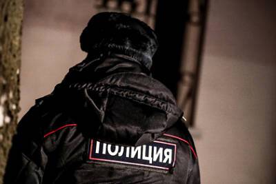 В российском городе начали проверку после обнаружения голого ребенка в подъезде - lenta.ru - Россия - Тюмень