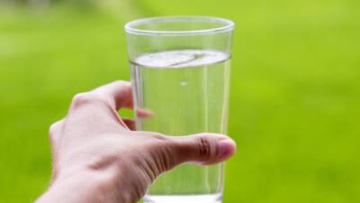 Юлия Чехонина - Диетолог опровергла популярный миф об употреблении двух литров воды в день - mir24.tv