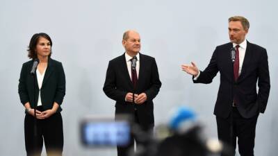 Олаф Шольц - В Берлине Социал-демократическая партия одобрила новую коалицию - svoboda.org - Германия - Берлин - Twitter