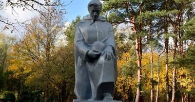 Под Лиепаей открыли памятник бойцам Красной Армии - rus.delfi.lv - Латвия