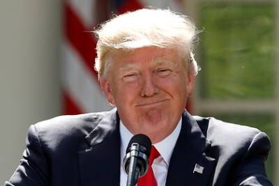 Дональд Трамп - Соцсеть Трампа привлекла инвестиции на миллиард долларов - lenta.ru - США