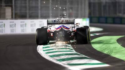Мик Шумахер - Никита Мазепин - Мазепин попал в аварию и выбыл из гонки на этапе «Формулы-1» - iz.ru - Израиль - Саудовская Аравия