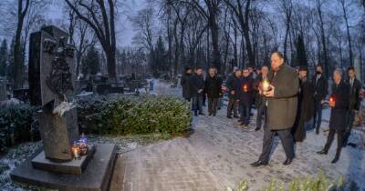 Руслан Стефанчук - Стефанчук в Варшаве почтил память жертв Голодомора и воинов УНР - dsnews.ua - Москва - Украина - Польша - Варшава
