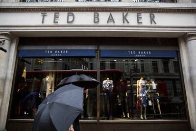 Умер глава модного бренда Ted Baker Джон Бартон - lenta.ru - Британская Империя