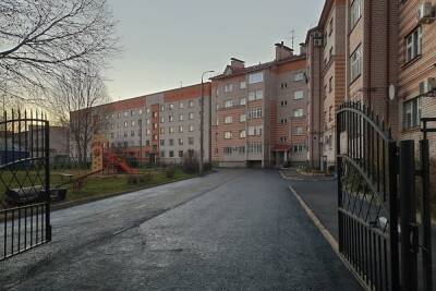 Еще в 11 дворах Пскова завершили благоустройство по нацпроекту - mk-pskov.ru - Люксембург - Псков - Великое Герцогство Люксембург