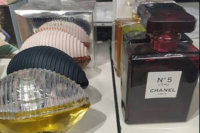 Chanel - В Туле изъяли «паленые» Chanel, Gucci и Kenzo - tula.mk.ru - Россия - Тула