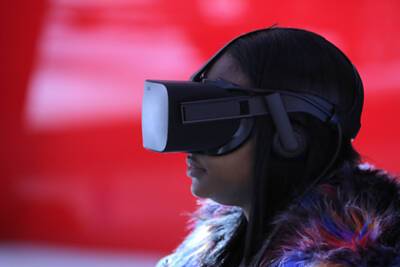 В Стэнфорде начали преподавать в режиме VR - lenta.ru