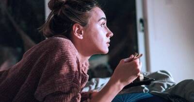 Новый наркотик. Ученые доказали, что "запойный просмотр" сериалов является зависимостью - focus.ua - Украина - Англия