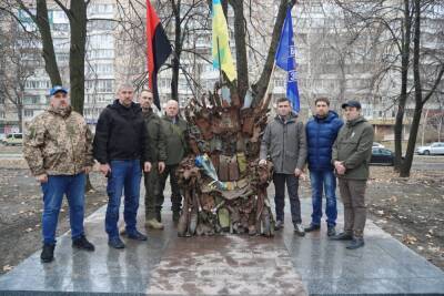 В Запорожье установили «Железный трон Востока» из обломков боеприпасов - sharij.net - Украина - Запорожье
