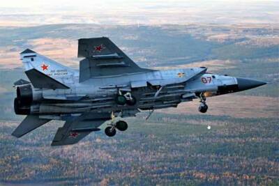 Переброска истребителей МиГ-31 ВКС РФ с «Кинжалами» к границам США вызвала опасение Вашингтона - free-news.su - Россия - Китай - США - Вашингтон