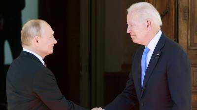 Владимир Путин - Дмитрий Песков - Джо Байден - Песков прокомментировал предстоящий разговор Путина и Байдена по закрытой линии видеосвязи - russian.rt.com - Россия - США