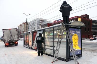 Архангельское рекламное агентство намерено охранять свои остановки от покушений - arh.mk.ru - Архангельск