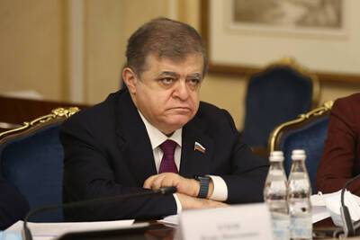 Владимир Путин - Дмитрий Песков - Владимир Джабаров - Джо Байден - В России обвинили США в нагнетании ситуации перед разговором Путина и Байдена - lenta.ru - Россия - США - Вашингтон