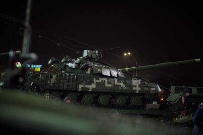 Владимир Зеленский - В День ВСУ военным подразделениям передали сотню единиц вооружения и техники - vchaspik.ua - США - Украина - Харьков