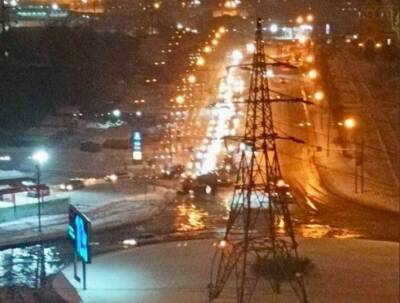 В Новосибирске произошла крупная авария на трубопроводе в Калининском районе - sib.fm - Новосибирск - район Калининский, Новосибирск