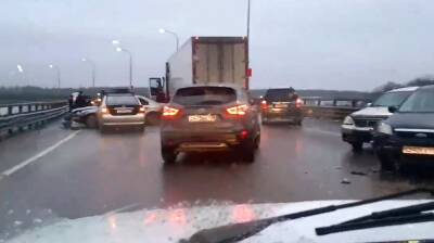 В ГИБДД рассказали подробности массового ДТП на трассе под Воронежем - vestivrn.ru - Москва - Воронеж