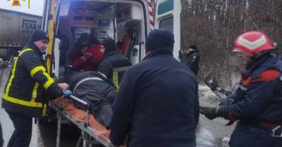 Смертельная авария под Черниговом: спасатели назвали две версии причин ДТП - kp.ua - Украина