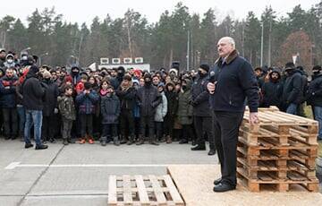 «Голос Америки»: Лукашенко выдвинул мигрантам ультиматум - charter97.org - Белоруссия - Польша