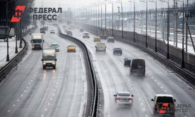 Скорость движение автомобилей на КАД Петербурга ограничили из-за снегопада - fedpress.ru - Ленинградская обл. - Санкт-Петербург