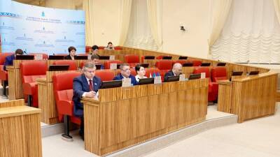 Депутаты Заксобрания Ямала на заочном заседании поддержали закон о QR-кодах - newdaynews.ru - Россия