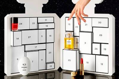 Chanel - В Chanel оправдались за необоснованно дорогой календарь - lenta.ru