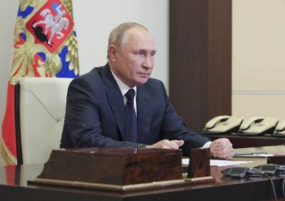Владимир Путин - Путин подписал закон о бюджете на ближайшие три года - ya62.ru - Россия