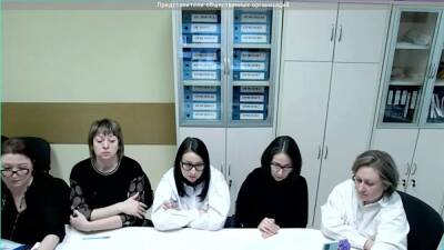 Свердловские депутаты приняли законопроект о QR-кодах на глазах у их противников. Репортаж - znak.com - Россия - Свердловская обл.